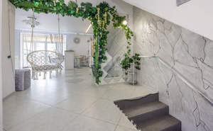 Дом 215м², 2-этажный, на длительный срок,