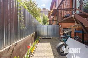 Таунхаус 40м², 3-этажный, на длительный срок,