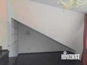 Дом 320м², 2-этажный, на длительный срок,