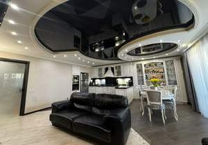 Дом 220м², 3-этажный, участок 11 сот.