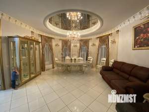 Дом 212м², 2-этажный, участок 14 сот.