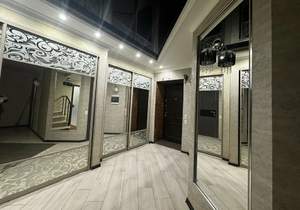 Дом 220м², 3-этажный, участок 11 сот.