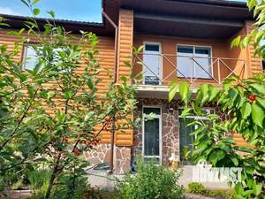 Дом 98м², 2-этажный, участок 4 сот.