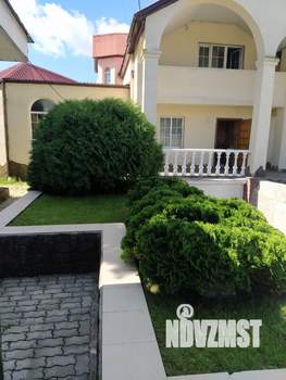 Дом 580м&sup2;, 3-этажный, посуточно, 