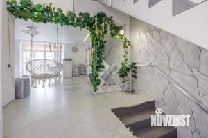 Таунхаус 215м², 3-этажный, на длительный срок, 