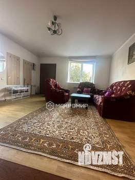 Таунхаус 100м², 3-этажный, на длительный срок, 