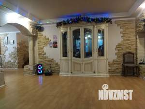 Дом 580м&sup2;, 3-этажный, посуточно, 