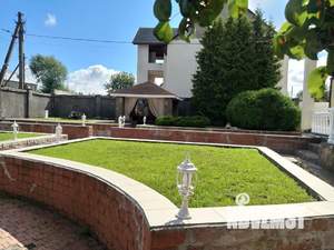 Дом 580м&sup2;, 3-этажный, посуточно, 