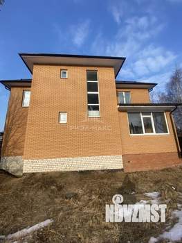 Дом 412м&sup2;, 3-этажный, участок 16 сот.  