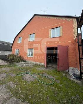 Дом 243м², 2-этажный, участок 6 сот.  