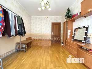 Таунхаус 214м&sup2;, 3-этажный, участок 1 сот.  