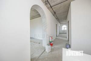 Дом 400м&sup2;, 3-этажный, участок 10 сот.  