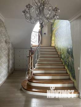 Дом 200м², 2-этажный, участок 24 сот.  