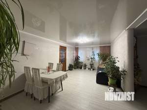 Дом 222м², 2-этажный, участок 6 сот.  