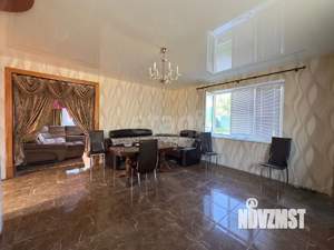 Дом 208м&sup2;, 2-этажный, участок 7 сот.  