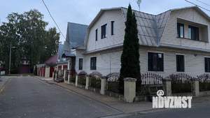 Дом 444м², 3-этажный, участок 9 сот.  