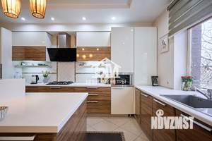 Дом 209м&sup2;, 2-этажный, участок 5 сот.  