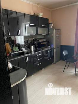 Дом 225м², 3-этажный, участок 10 сот.  