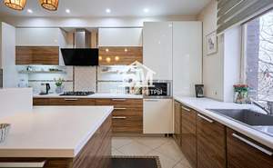 Дом 209м&sup2;, 2-этажный, участок 5 сот.  