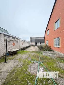 Дом 243м², 2-этажный, участок 6 сот.  