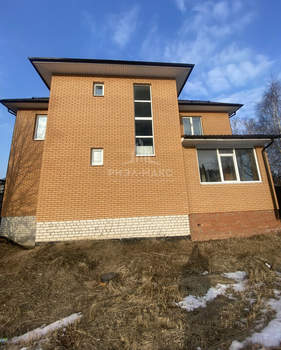 Дом 412м&sup2;, 3-этажный, участок 16 сот.  