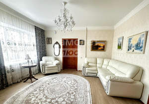 Дом 172м&sup2;, 3-этажный, участок 5 сот.  