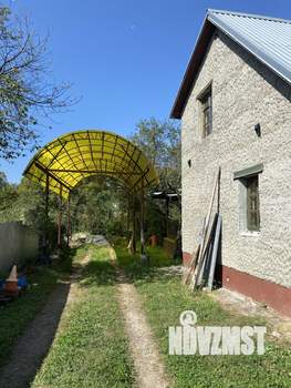 Дом 250м&sup2;, 2-этажный, участок 13 сот.  