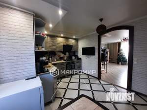 Коттедж 100м&sup2;, 2-этажный, участок 5 сот.  