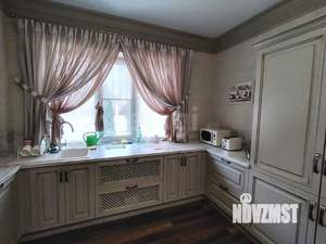 Дом 280м², 3-этажный, участок 1275 сот.  