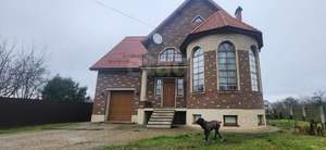 Дом 185м², 3-этажный, участок 8 сот.  