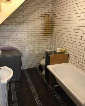 Дом 74м&sup2;, 2-этажный, участок 10 сот.  