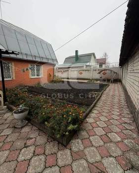 Дом 243м², 2-этажный, участок 6 сот.  