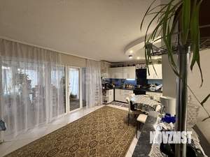 Дом 222м², 2-этажный, участок 6 сот.  