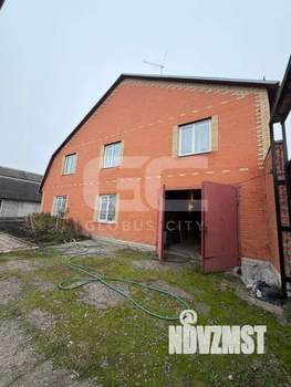 Дом 243м², 2-этажный, участок 6 сот.  