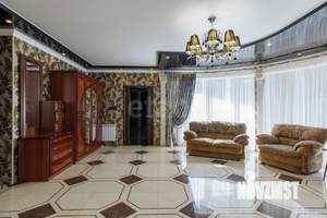 Дом 168м&sup2;, 2-этажный, участок 11 сот.  