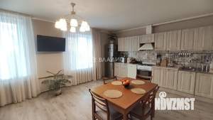Дом 277м², 2-этажный, участок 14 сот.  
