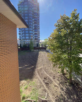 Дом 412м&sup2;, 3-этажный, участок 16 сот.  