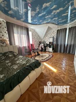 Дом 208м&sup2;, 2-этажный, участок 7 сот.  