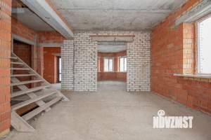 Дом 280м&sup2;, 2-этажный, участок 16 сот.  