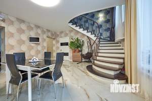 Дом 270м&sup2;, 2-этажный, участок 12 сот.  