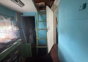 Дом 25м², 2-этажный, участок 10 сот.  