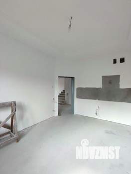 Коттедж 193м², 2-этажный, участок 9 сот.  