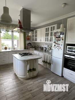 Дом 200м², 2-этажный, участок 24 сот.  