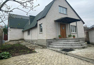 Дом 227м², 2-этажный, участок 4 сот.  