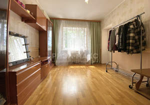 Дом 214м&sup2;, 3-этажный, участок 1 сот.  