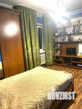 Дом 225м², 3-этажный, участок 10 сот.  