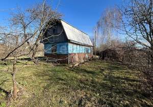 Дом 30м², 2-этажный, участок 8 сот.  