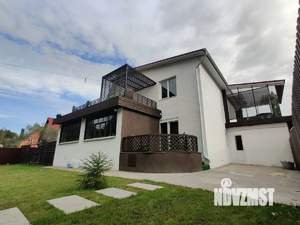 Дом 280м&sup2;, 2-этажный, участок 10 сот.  