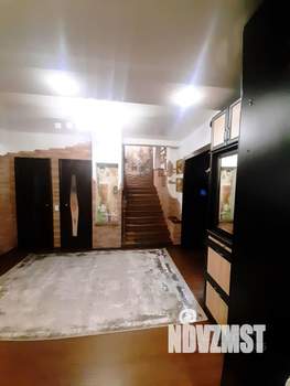 Коттедж 191м², 3-этажный, участок 13 сот.  