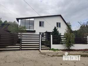 Дом 280м&sup2;, 2-этажный, участок 10 сот.  